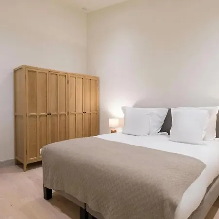 Villa 8 Bedrooms Chalet In 1850 Courchevel