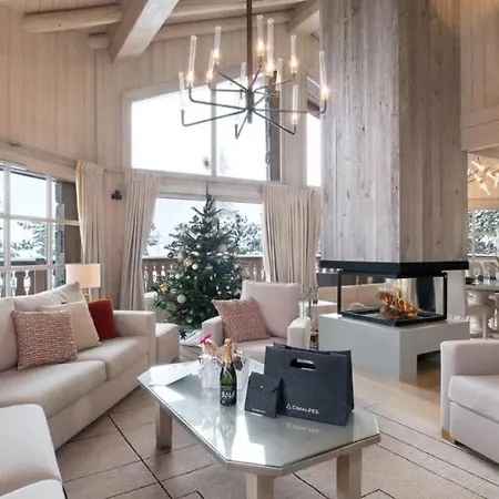 8 Bedrooms Chalet In 1850 Villa
